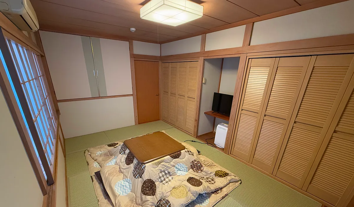 Current Resort East 和室の室内