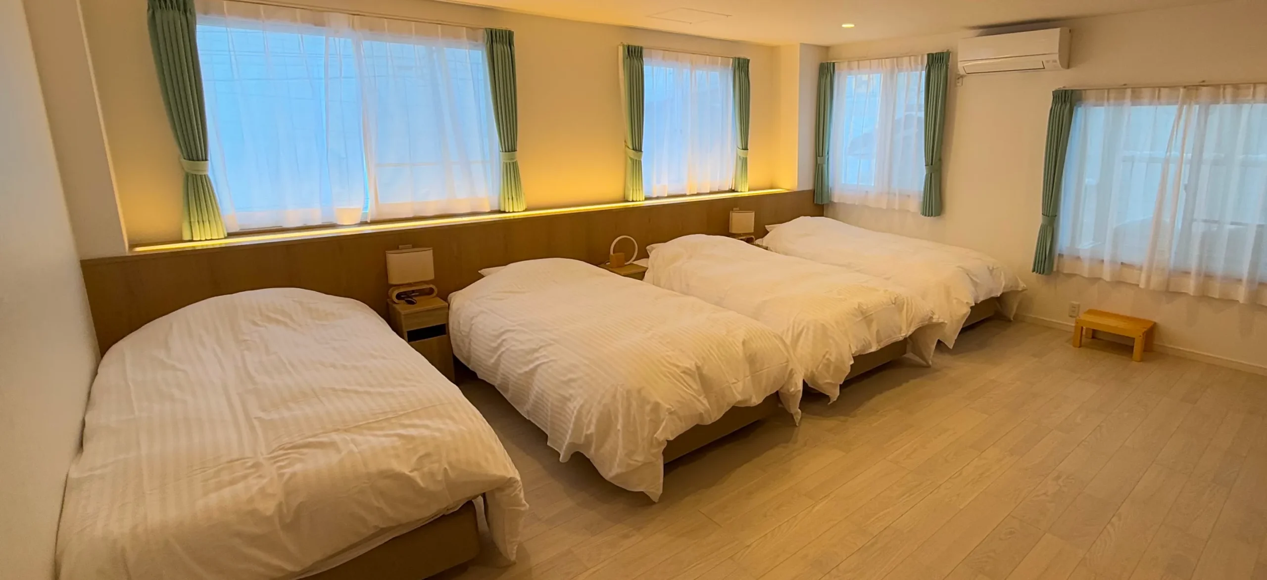 Current Resort East スライド6