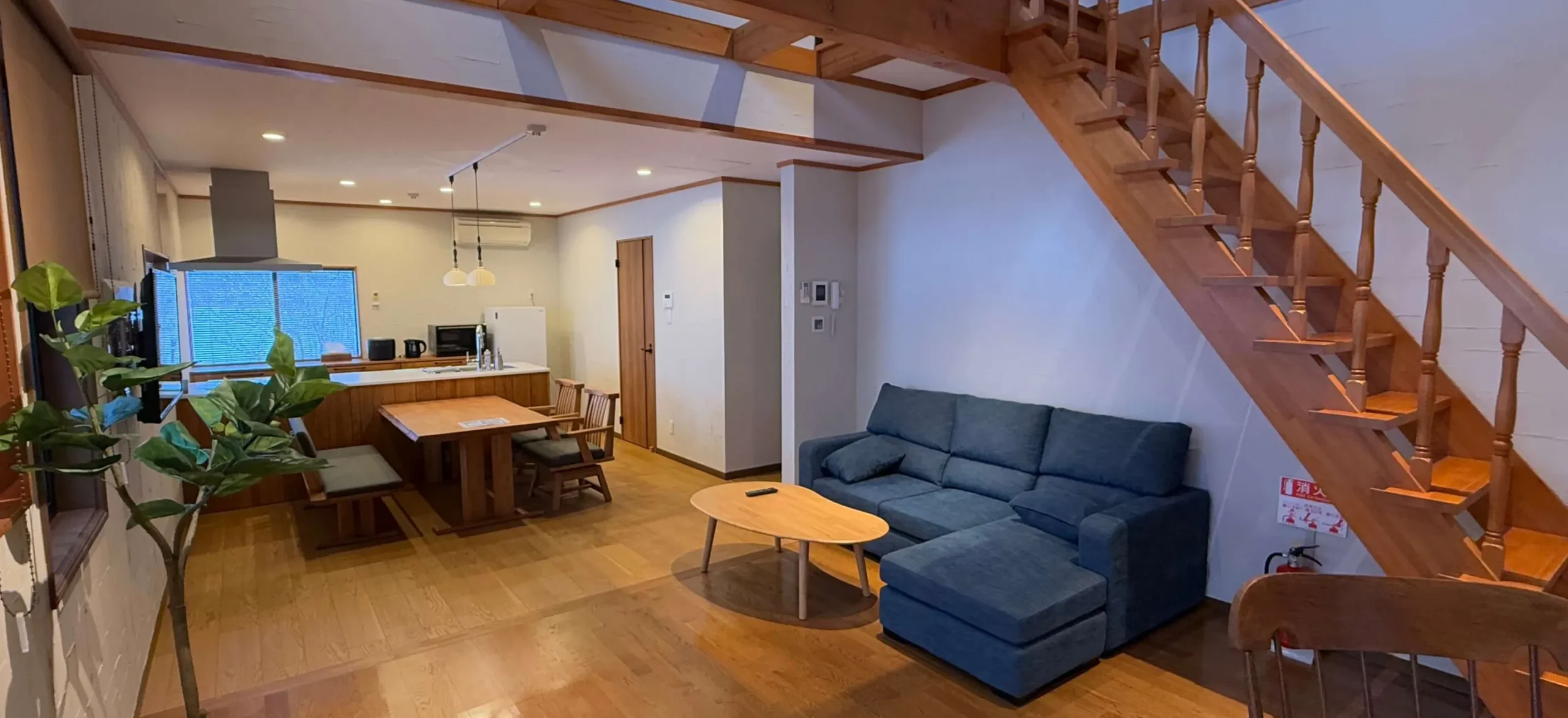 Current Resort West スライド1